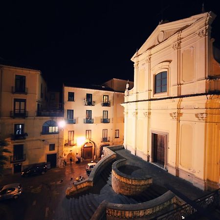 Le Mulieres Apartment Salerno Exterior photo